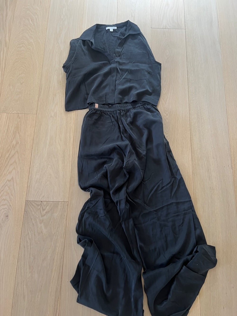 lunya Washable Silk Two-Piece Pajama Set - Black NEW - Picture 2 of 3